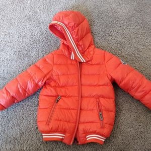 Moncler Coat kid size 4T